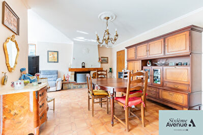 Maison Sainte Geneviève Des Bois 6 pièce(s) 143 m2 proche Gare SAINTE GENEVIEVE DES BOIS photo 4