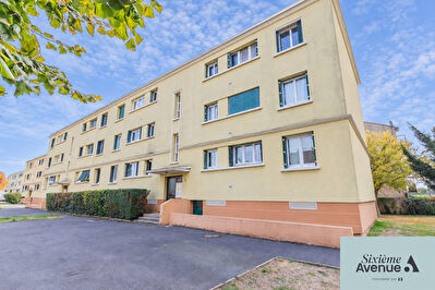 Appartement Chilly Mazarin 3 pièce(s) 67.45 m2 CHILLY MAZARIN