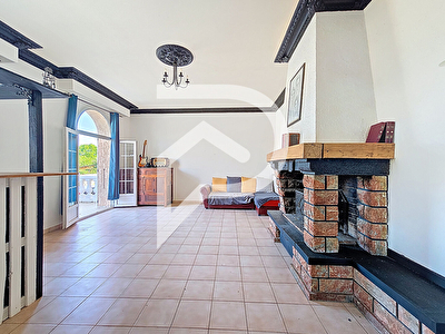 Maison T8 Coup de coeur avec volumes exceptionnels et appartement indépendant - Brax Centre