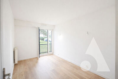 Appartement 5 pièces - 83.67 m² SAINT LEU LA FORET photo 4