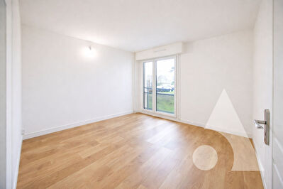 Appartement 5 pièces - 83.67 m² SAINT LEU LA FORET photo 5