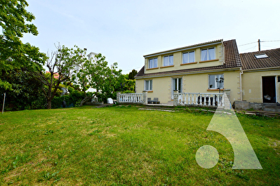 Maison Montigny Les Cormeilles 8 pièce(s) 178 m2 MONTIGNY LES CORMEILLES