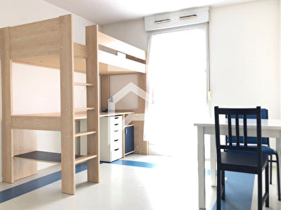 DIJON : PEJOCES  :  Type 1 à proximité des Facs