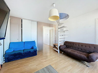 DIJON RUE D'AUXONNE - MANSART - FACULTES / Type 4 POUR COLOCATION en duplex avec terrasse avec 3 chambres pour colocation