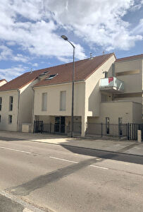 PLOMBIERES LES DIJON - T1 neuf meublé avec balcon et place de parking