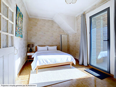 Petite maison avec dépendances