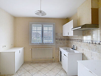 BEAUNE : Maison 80 m² - 3 chambres - jardin et dépendance