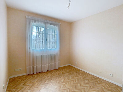 BEAUNE : Maison 80 m² - 3 chambres - jardin et dépendance