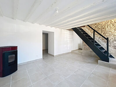 VILLERS LA FAYE - Maison-appartement en triplex avec remise privative