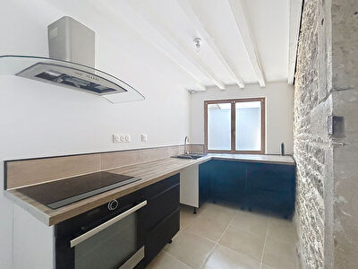 VILLERS LA FAYE - Maison-appartement en triplex avec remise privative