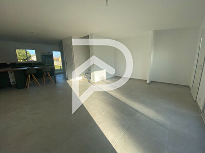 Aigues-Mortes  - Maison  3 chambres - 2 extérieurs - 93.12 m2