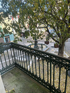 VAUVERT CENTRE VILLE - LOCATION A L'ANNEE MEUBLEE