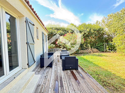 AUBAIS - Maison PLAIN-PIED - 4 CHAMBRES - TERRAIN 800m²-  GARAGE