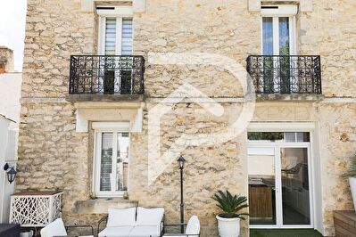 VALERGUES - Maison - 3  CHAMBRES  - PISCINE - GARAGE