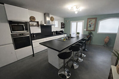 Aimargues - MAISON - 3 CHAMBRES &TERRASSE