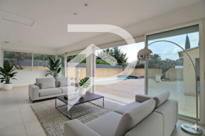 Saint Laurent D Aigouze Maison 5 pièces 172m2 PISCINE-GARAGE