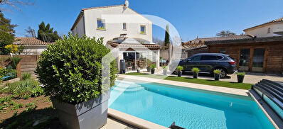 Les Mazes - maison - 3 chambres - piscine - chalet - loggia