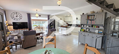 Les Mazes - maison - 3 chambres - piscine - chalet - loggia