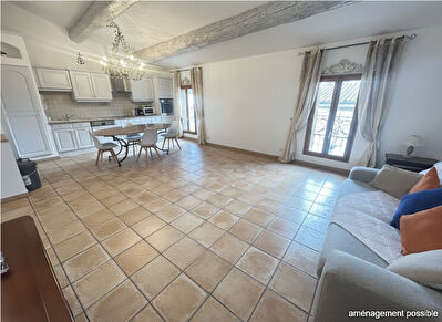 Aigues-Mortes - A LOUER A L ANNEE - Appartement meublé 3 pièces - 72 m² - Lumineux - Dernier étage