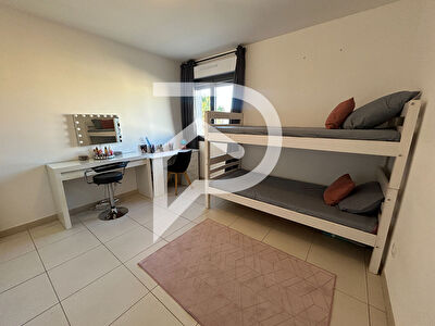 Aigues Mortes - NOUVELLE CONSTRUCTION - 3 chambres - extérieur - garage + place de stationnement