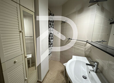 LE GRAU DU ROI - APPARTEMENT - STATIONNEMENT - ASCENSEUR