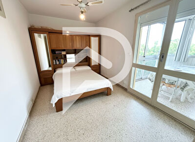 LE GRAU DU ROI - APPARTEMENT - STATIONNEMENT - ASCENSEUR