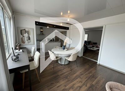 AIGUES MORTES - APPARTEMENT- TERASSE - GARAGE