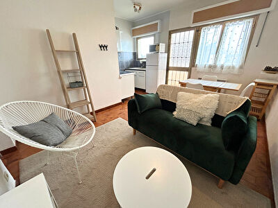 AIGUES-MORTES - Appartement une chambre avec terrasse et stationnement