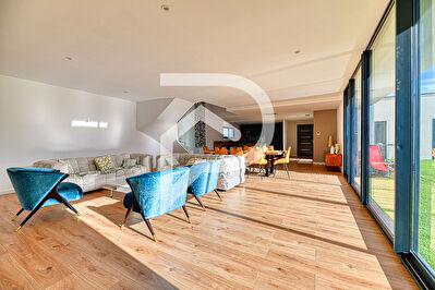 Maison Langlade 6 pièces 269 m²
