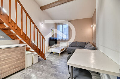 Appartement Nimes 1 pièces 40 m2