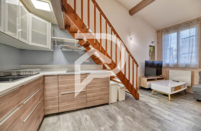 Appartement Nimes 1 pièces 40 m2