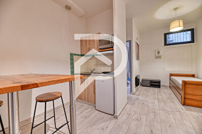 Appartement Nimes 1 pièce(s) 22 m2