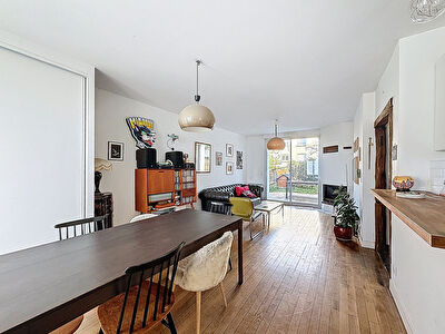 Tours Maison de ville avec dépendance proche Gare