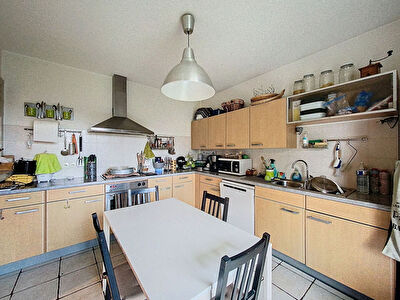 Maison Saint Etienne De Chigny 12 pièce(s) 213 m2