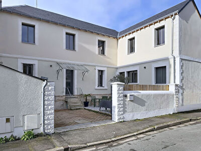 Tours / Velpeau maison rénovée 4 chambres avec parking