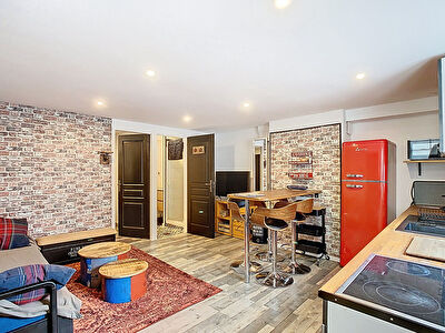 Tours Velpeau Appartement  T3 41.16 m2 rénové et meublé