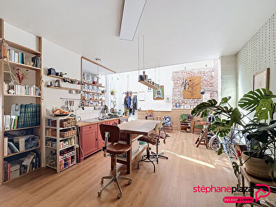 Tours Centre / Quartier Bretonneau Type 3 de 72 m² avec cour