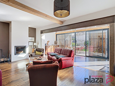 Tours Velpeau Maison 200 m2 avec grand garage et jardin proche gare