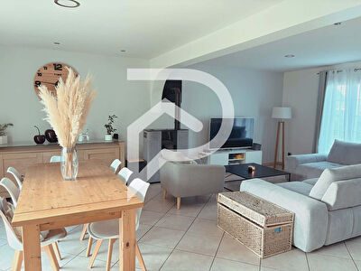 Maison 6 pièce(s) 155 m² 15 min au Nord de Beauvais
