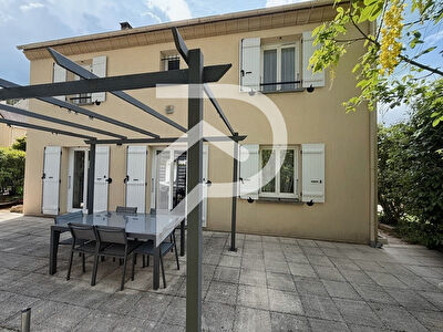 Maison Meru - 6 pièce(s) - 103 m2