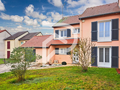 Maison Milly Sur Therain 6 pièce(s) 111 m2
