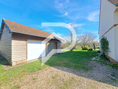 Maison Ons En Bray 8 pièce(s) 199 m2