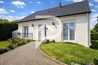 Maison Meru 4 pièce(s) 75 m2