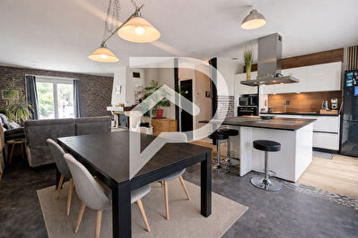 Maison Meru 4 pièce(s) 75 m2