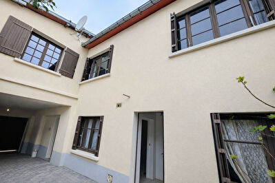 Maison Meru 4 pièce(s) -112 m2