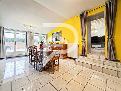 Maison Sainte Genevieve  6 pièce(s) 121 m2