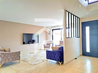 Maison de 2020 aux portes de Beauvais - 10 pièce(s) 225 m2