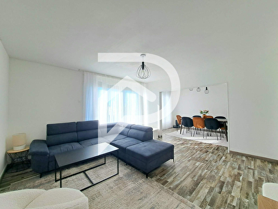 Appartement avec balcon - SANS AUCUN TRAVAUX - Beauvais -   - 74 m2