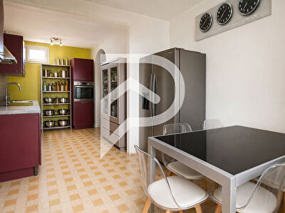Maison Meru 4 pièce(s) 66 m2