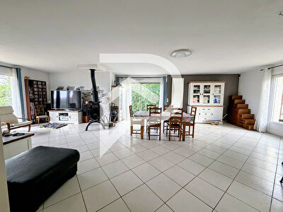 Maison Sainte Geneviève 7 pièce(s) 180 m2